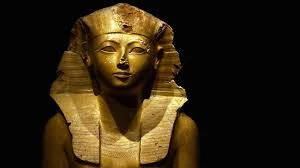 Hatshepsut rules