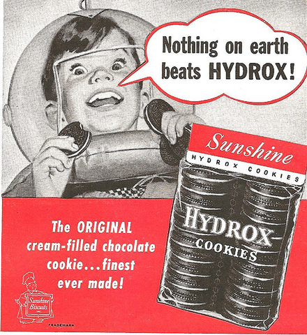 Hydrox cookies manufactured by Sunshine brand created