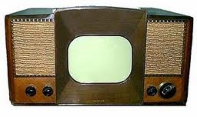 Εμπορικοί τηλεοπτικοί σταθμοί λειτουργούσαν στις ΗΠΑ.