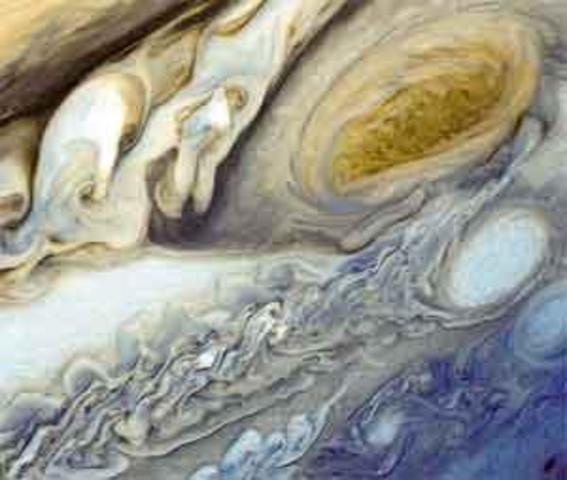 Οι πρωτες φωτογραφίες που προσεγγιζουν το Δία