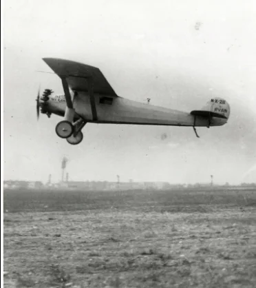 Charles Lindberg completes solo flight across the Atlantic