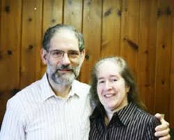 Janet Meraz y Ron Davis: Fragmento de restricción