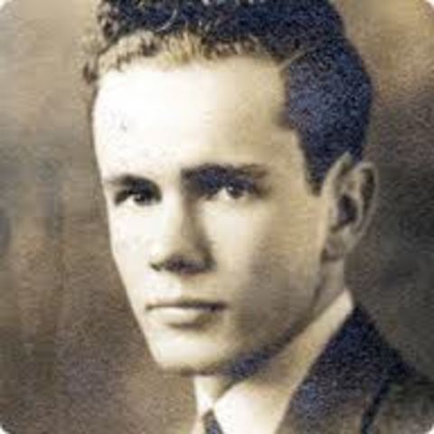 Walker Percy Dies from cancer at 73