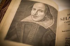 Shakespeare publishes his first folio