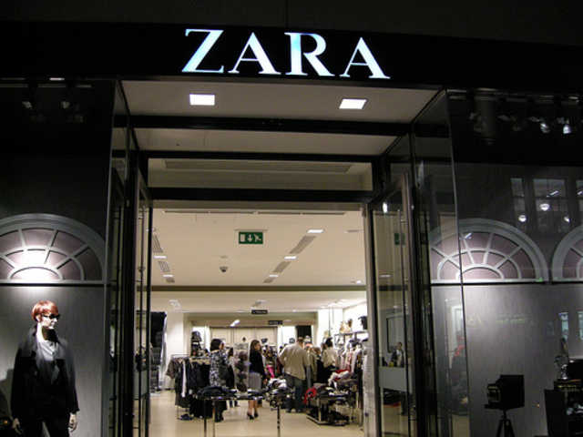 En 1975 se abre la primera tienda Zara en La Coruña