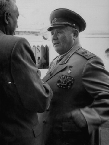 Stalin appoints commanders