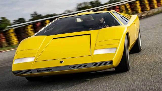 Lamborghini Countach LP500