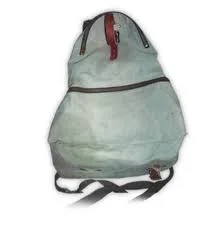 La primer mochila con cremallera