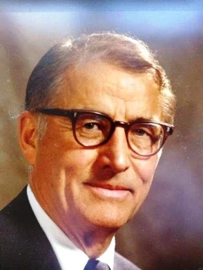 Howard R. Bowen publica Social Responsibilities of the Businessman