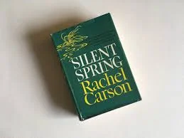 1962 - Publicación del libro Primavera Silenciosa