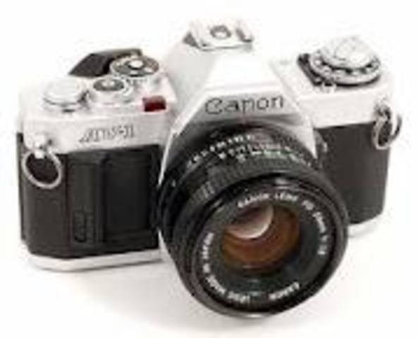 Η πρώτη μηχανή  Canon