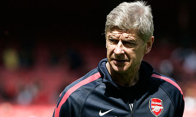 Contratació de Wenger com a entrenador del Arsenal FC