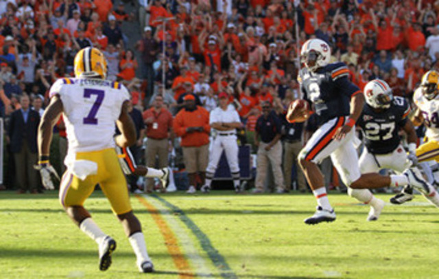 #5 Auburn defeates #6 LSU 24-17
