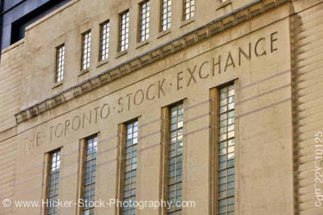 The Exchange built and moved into its own building on Bay Street. Technological advanceslead to the introduction of the first print-out-ticker which carried a series of trading prices as well as bid and ask offering quotations.