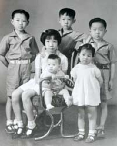 Adeline Yen Mah is born