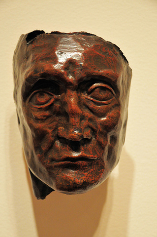 Creates Head of a Picador with a Broken Nose