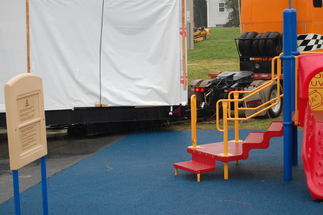 New 4th grade portable arrives