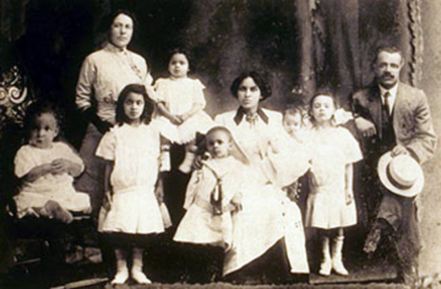 Pauli Murray moves to Durham