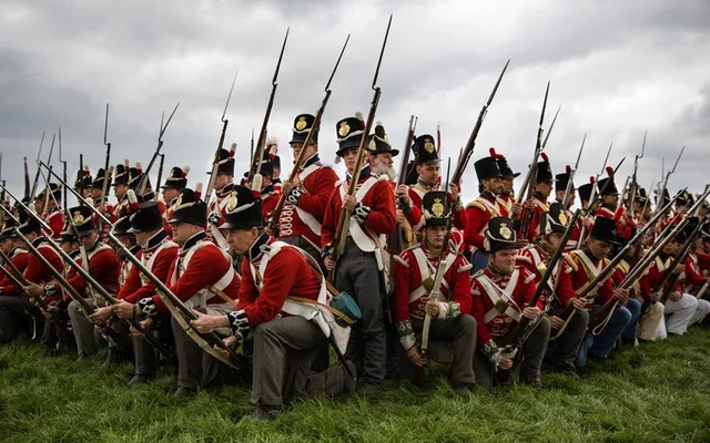 1000's of Redcoats in Boston