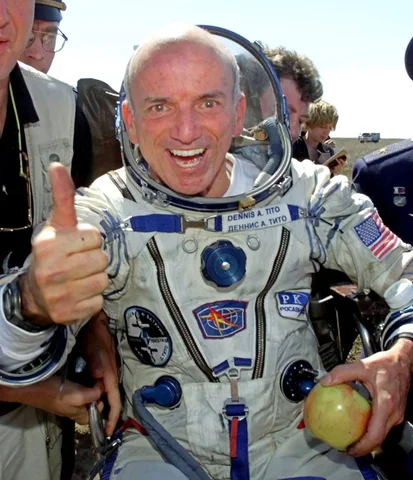DENNIS TITO,EL PRIMER TURISTA ESPACIAL