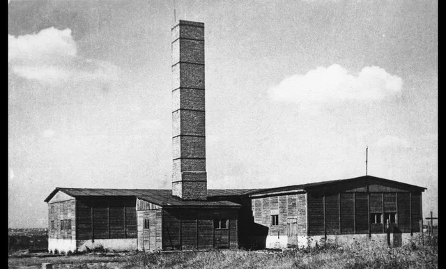 Nazi's establish gas chambers at Auschwitz