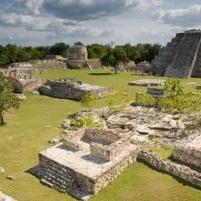 Earliest known of the Mayan (2000 BCE)
