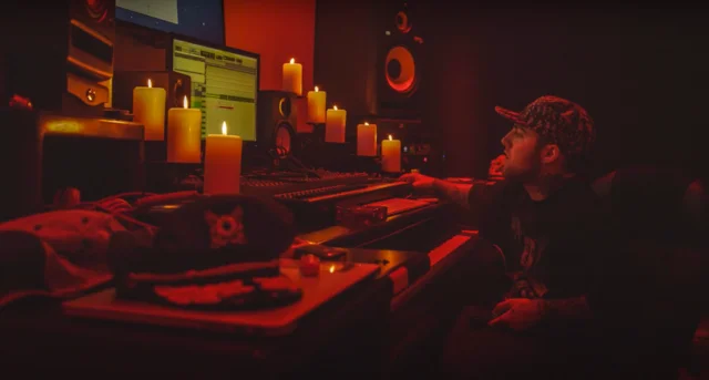move to Studio City (LA), red room (the sanctuary)