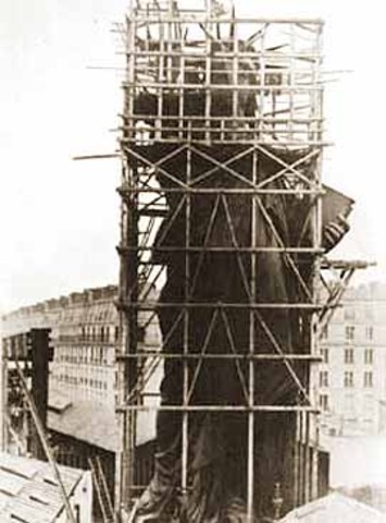 Statue of Liberty Begins