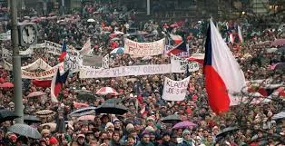 rivoluzione di Velluto contro regime comunista cecoslovacco
