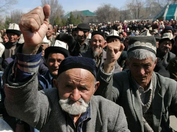 rivoluzione dei tulipani in Kirghizistan