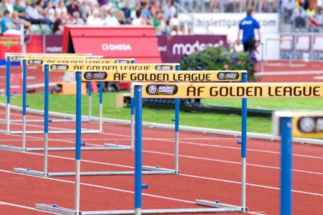 Rodger Kingdom Sets Speed Record for 60 M. Indoor Hurdles