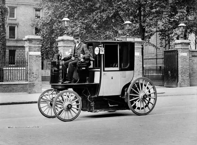 Automobile
