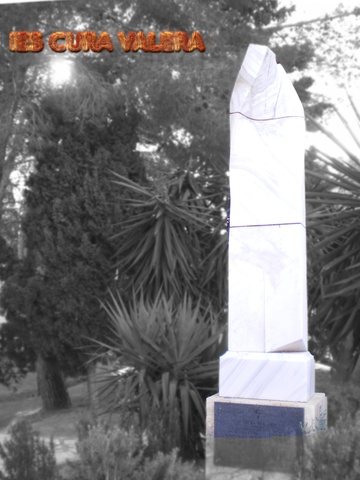 mi instituto(estatua)