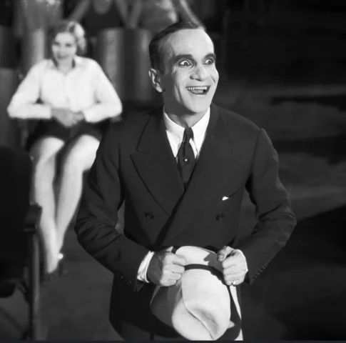 The Jazz Singer debuts (1st movie with sound)