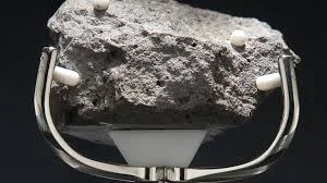 What the moon Rocks tells us