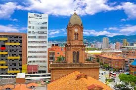 Inauguración de una nueva sede en Medellín