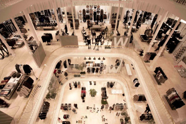 PRESENCIA EN 77 PAISES