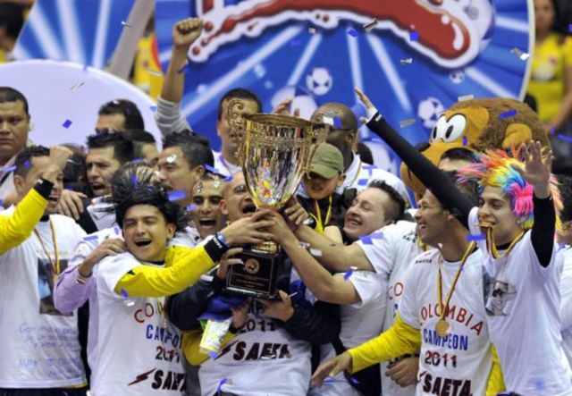 campeon de futsala en el colegio