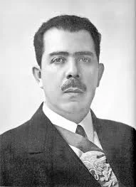 Educación socialista. Lázaro Cárdenas del Río. "Enseñar a explotar la tierra no al hombre"
