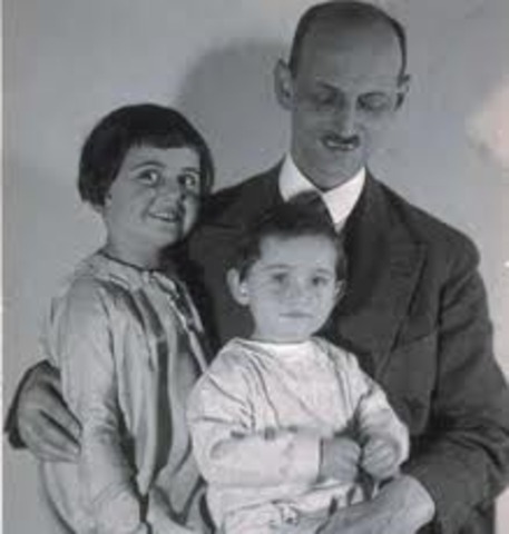 Otto Frank is released