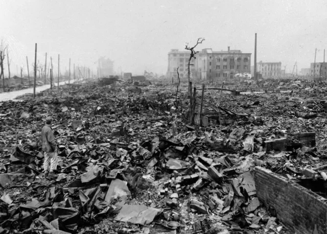 bombardeo atómico