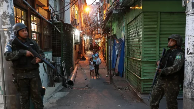 Conflicto armado en las favelas de Río de Janeiro, Brasil