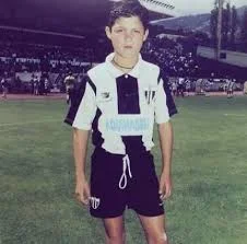 HOW HE STARTED ON FOOTBALL