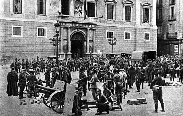 CAT. Revolta d’Octubre i suspensió de l’autonomia
