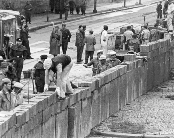 Construction begins on the Berlin Wall & the Bay of Pigs Invasion occurs.