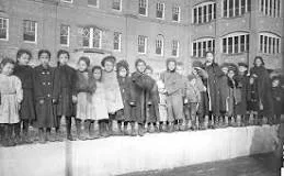 🟪 Settlement House Movement
