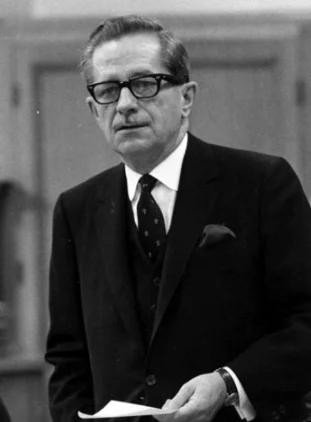 Establishment of CEGEPs and Université du Québec Network