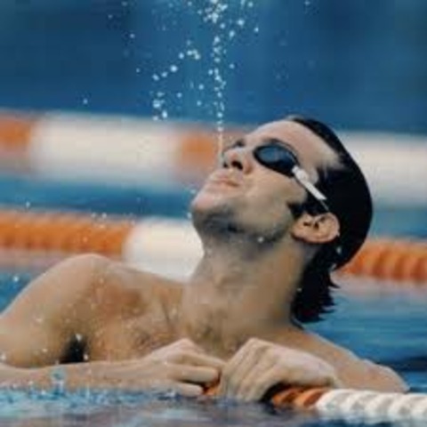 Melvin Stewart swimed a world record doing the butterfly