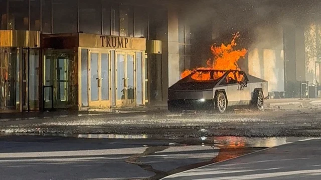 Cyber truck explodes in front of the Trump Tower