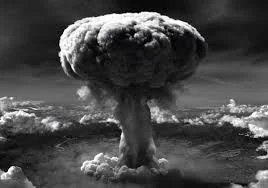 EEUU lanza las bombas atómicas de Hiroshima y Nagasaki
